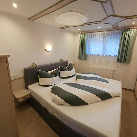 公寓 Mona 齐勒河谷的拉姆绍