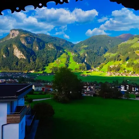 Mona * Ramsau im Zillertal